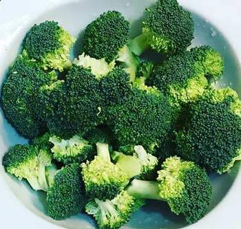 raw_broccoli_350x333